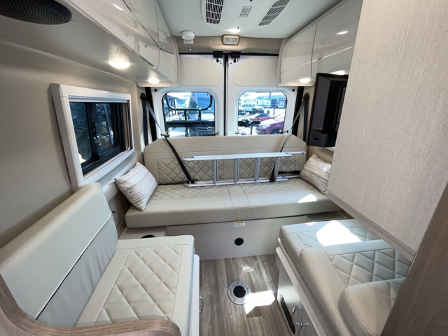 2025 Thor Tellaro 20J — photo 4 of 8