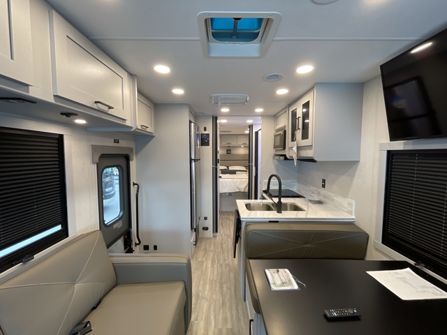 2026 Coachmen Pursuit 27XPS — photo 2 of 8