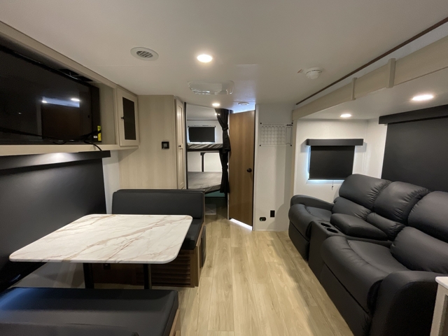 2026 Coachmen Apex Ultra-lite 256BHS — photo 2 of 8