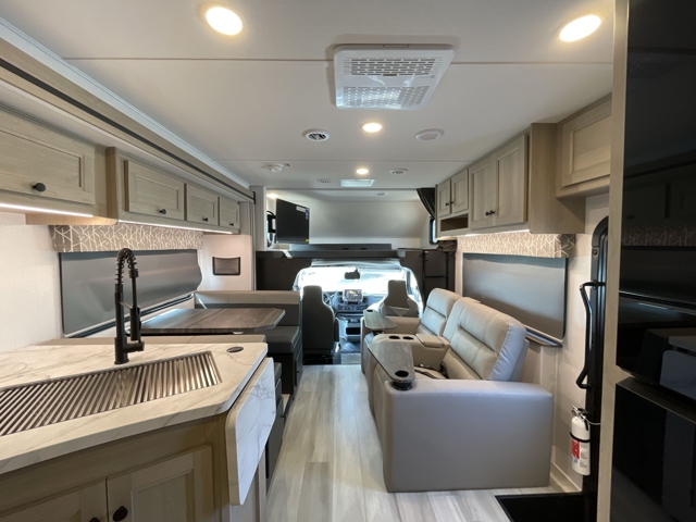 2026 Forest River Sunseeker 3050SF — photo 4 of 8