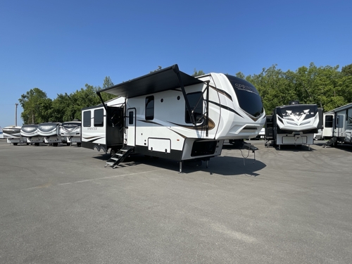 RV carousel image 1
