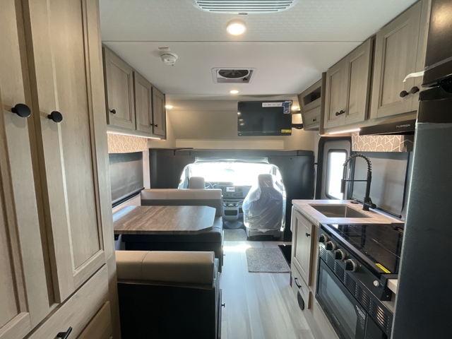 2026 Forest River Sunseeker LE 2250SF — photo 3 of 8