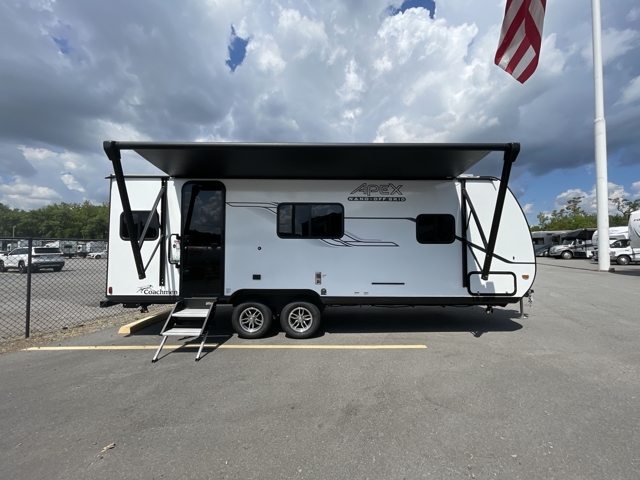 2025 Coachmen Apex Nano 221RLS — photo 6 of 8