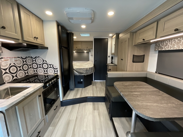 2026 Forest River Sunseeker LE 2150SC — photo 3 of 8