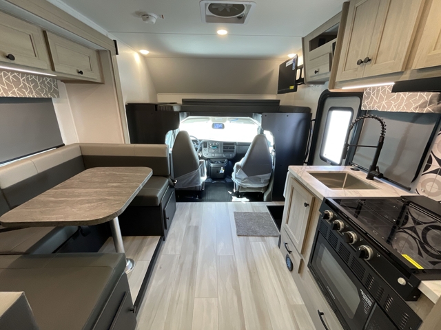 2026 Forest River Sunseeker LE 2150SC — photo 4 of 8