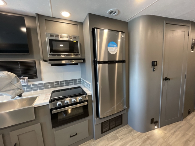 2026 Coachmen Pursuit 31ES — photo 8 of 8