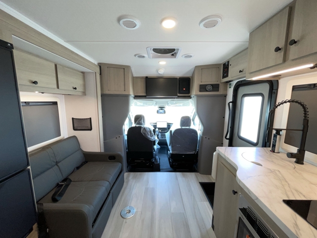 2026 Forest River Sunseeker TS 2370AFAWD — photo 3 of 8
