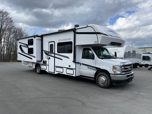 2026 Forest River Sunseeker LE 3250DSF — photo 1 of 8