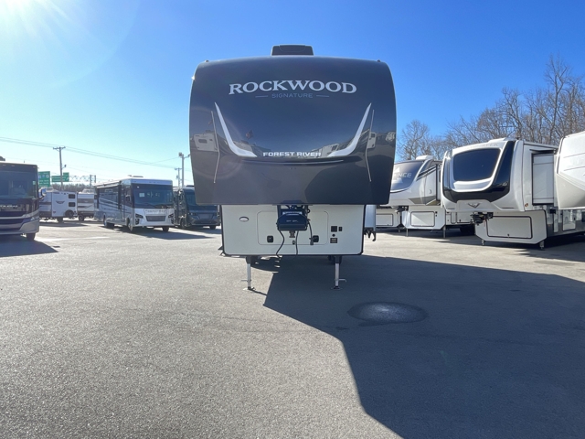 2026 Forest River Rockwood Signature 282RK — photo 5 of 8