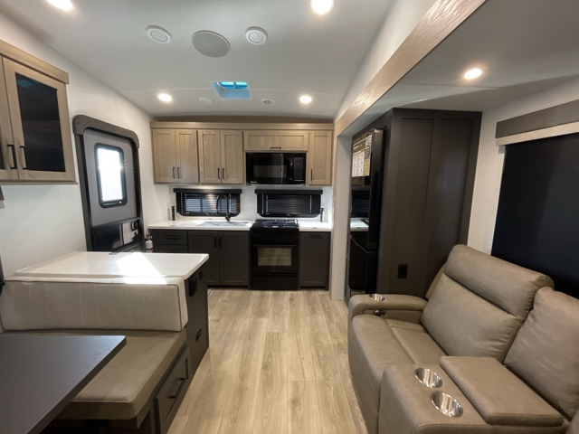 2026 Forest River Rockwood Signature 282RK — photo 4 of 8