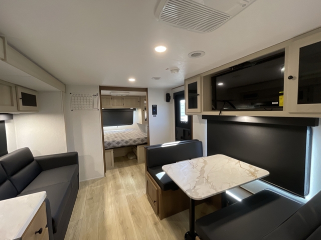 2026 Coachmen Apex Ultra-lite 300BHS — photo 3 of 8