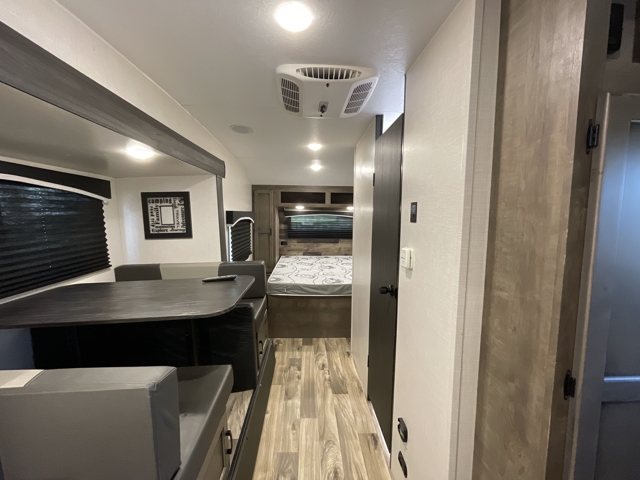 2023 Venture RV Sonic Lite 169VRK — photo 3 of 8