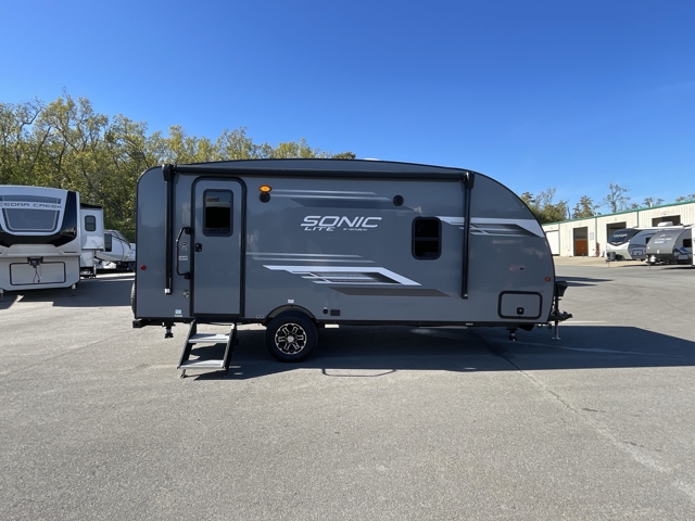 2023 Venture RV Sonic Lite 169VRK — photo 7 of 8