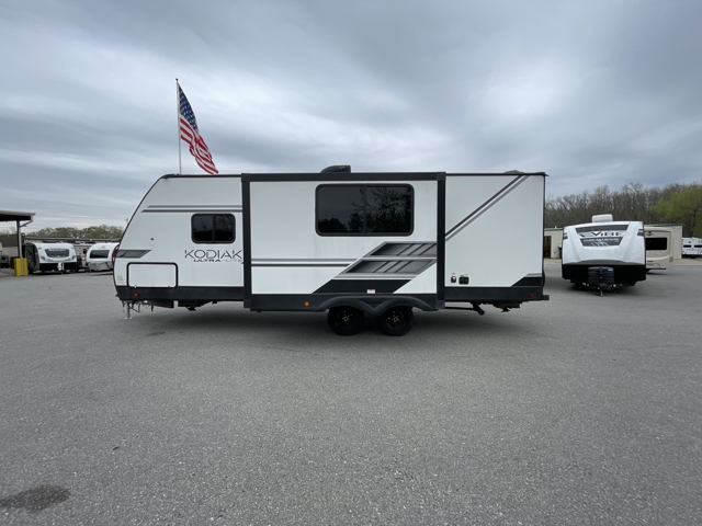 2022 Dutchmen Kodiak 248BHSL — photo 6 of 8