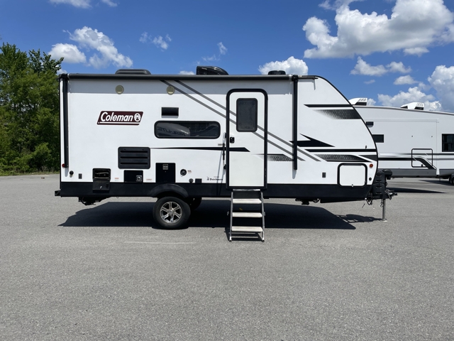 2022 Coleman Coleman Light 1855RB — photo 7 of 8