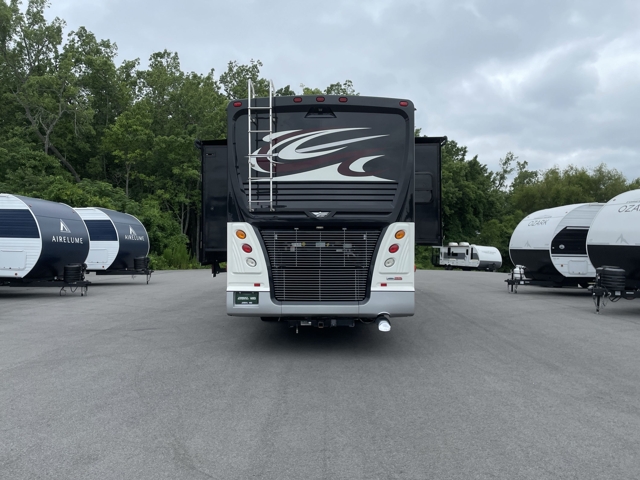 2018 Fleetwood Pace Arrow Lxe 38K — photo 8 of 8