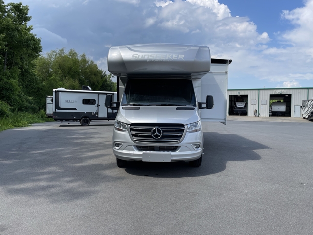 2022 Forest River Sunseeker MBS 2400B — photo 5 of 8