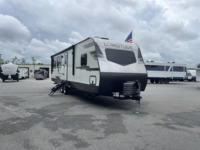 2024 East To West Longitude 310RL — photo 1 of 8
