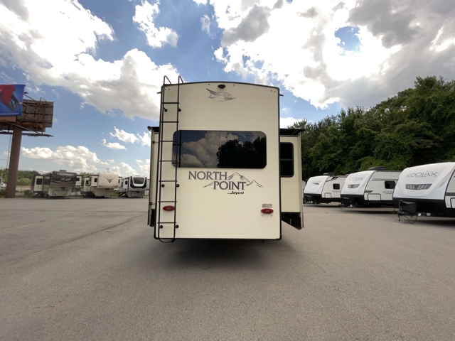2020 Jayco North Point 377RLBH — photo 8 of 8