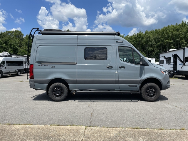2023 Winnebago Revel 44E — photo 7 of 8