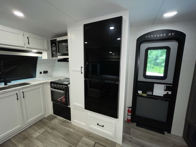 2026 Venture RV Sporttrek 251VFK — photo 8 of 8
