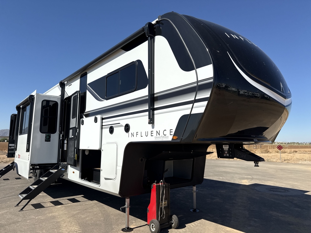 2026 Grand Design Influence 3904BH