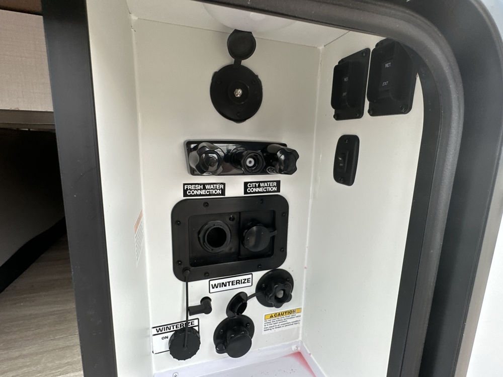 water-center-convenience-station