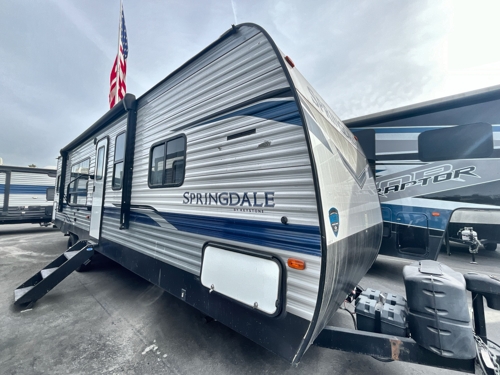 RV carousel image 1