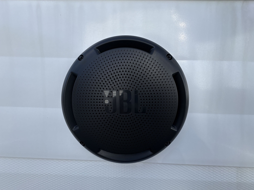 outside-speakers