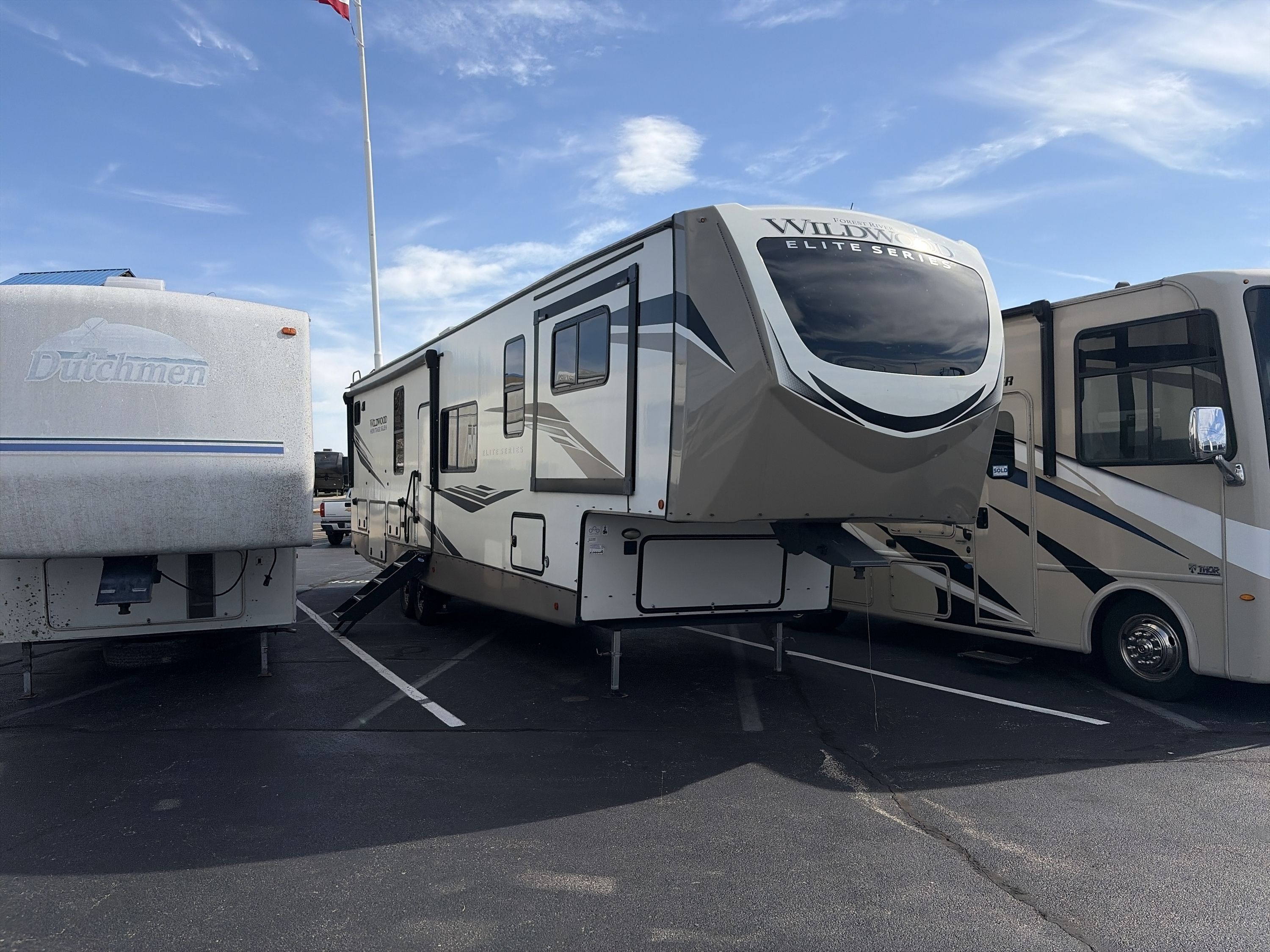 New or Used Forest River Wildwood Heritage Glen 36fl RVs for Sale