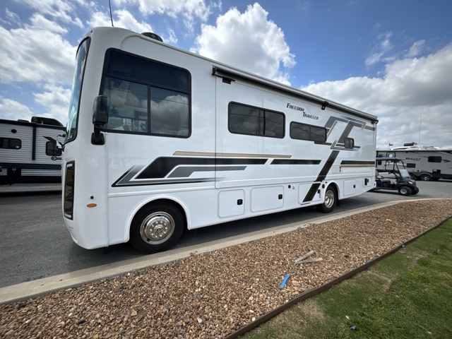 2027 Thor Freedom Traveler A29 — photo 7 of 8