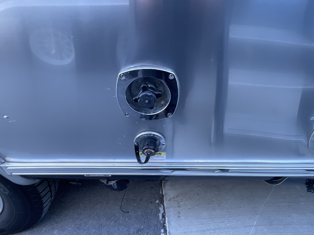 water-center-convenience-station