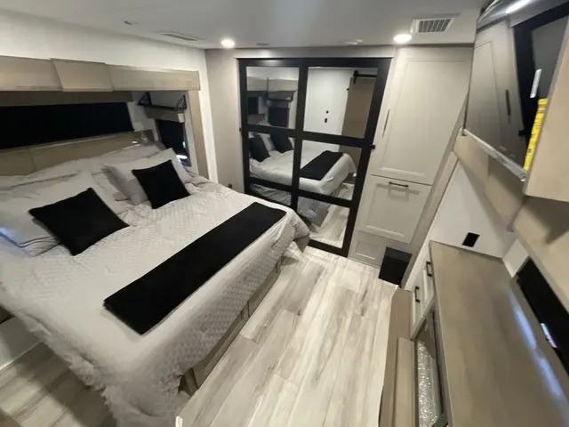 2026 K-Z RV Durango Gold 391RKF — photo 5 of 8
