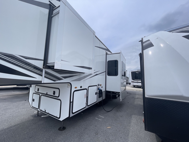 2023 K-Z RV Venom 4113TK — photo 6 of 8