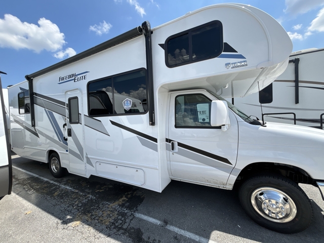 2026 Thor Freedom Elite 28HZF — photo 6 of 8