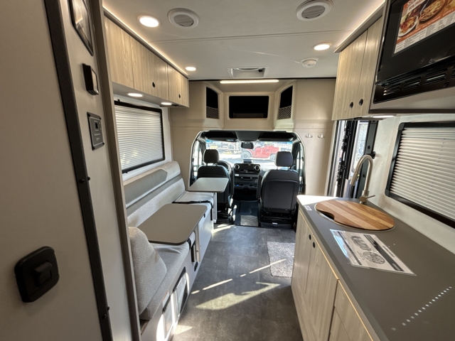 2026 Jayco Granite Ridge 23S — photo 4 of 8