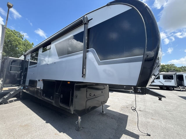 2027 K-Z RV Ridgeway 36MB — photo 5 of 8