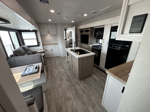 2026 Jayco Eagle HT 312BHOK — photo 3 of 8