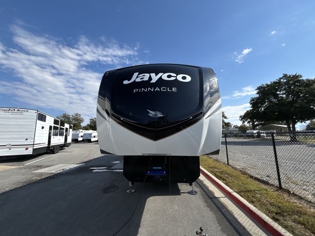 2026 Jayco Pinnacle 38FBRK — photo 5 of 8