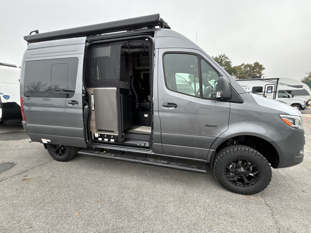 2026 Jayco Terrain 19YG — photo 5 of 8