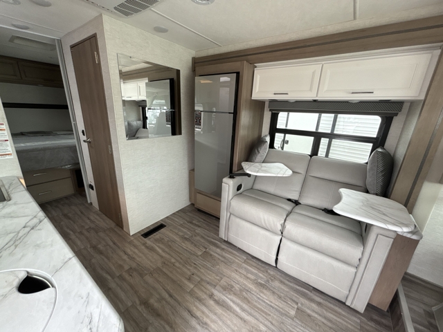 2026 Thor Freedom Traveler A26 — photo 3 of 8