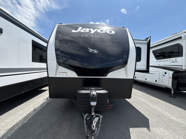 2027 Jayco Seismic 265 — photo 4 of 8