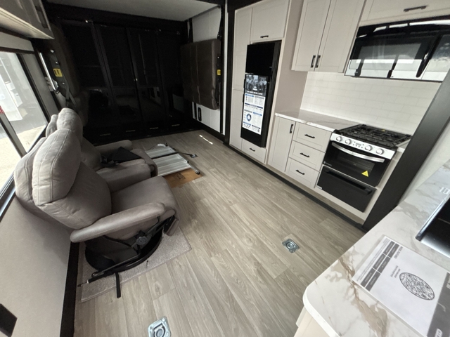2027 Jayco Seismic 265 — photo 2 of 8