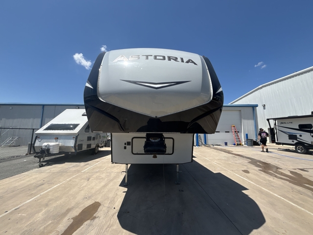 2020 Dutchmen Astoria 2993RLF — photo 4 of 8