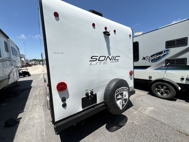 2021 Venture RV Sonic Lite 150VRB — photo 8 of 8