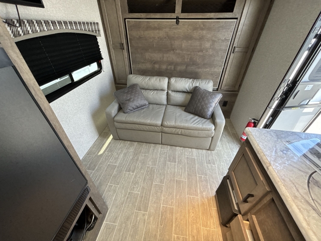 2021 Venture RV Sonic Lite 150VRB — photo 4 of 8