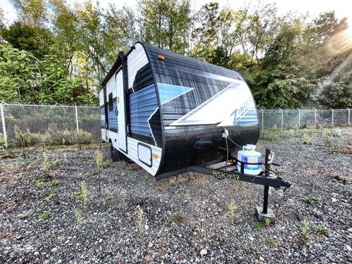 RV carousel image 1