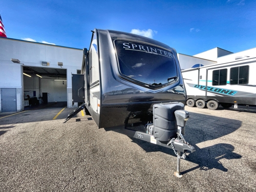 RV carousel image 1