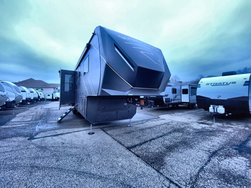 RV carousel image 1