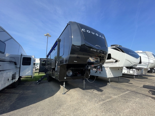 RV carousel image 1